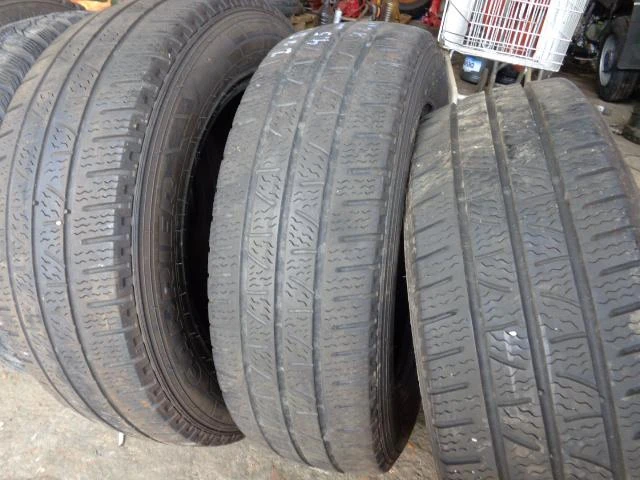 Гуми Зимни 205/65R16, снимка 11 - Гуми и джанти - 18669977