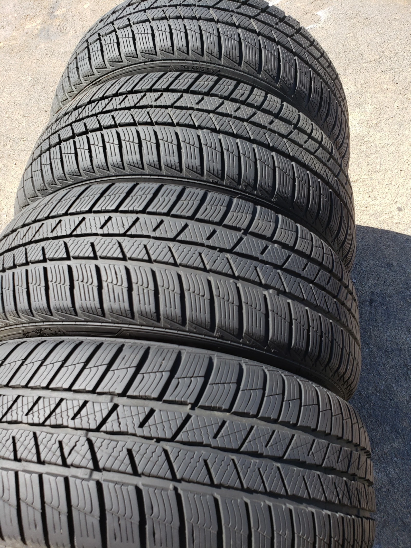 Гуми Зимни 205/55R16, снимка 3 - Гуми и джанти - 55990199