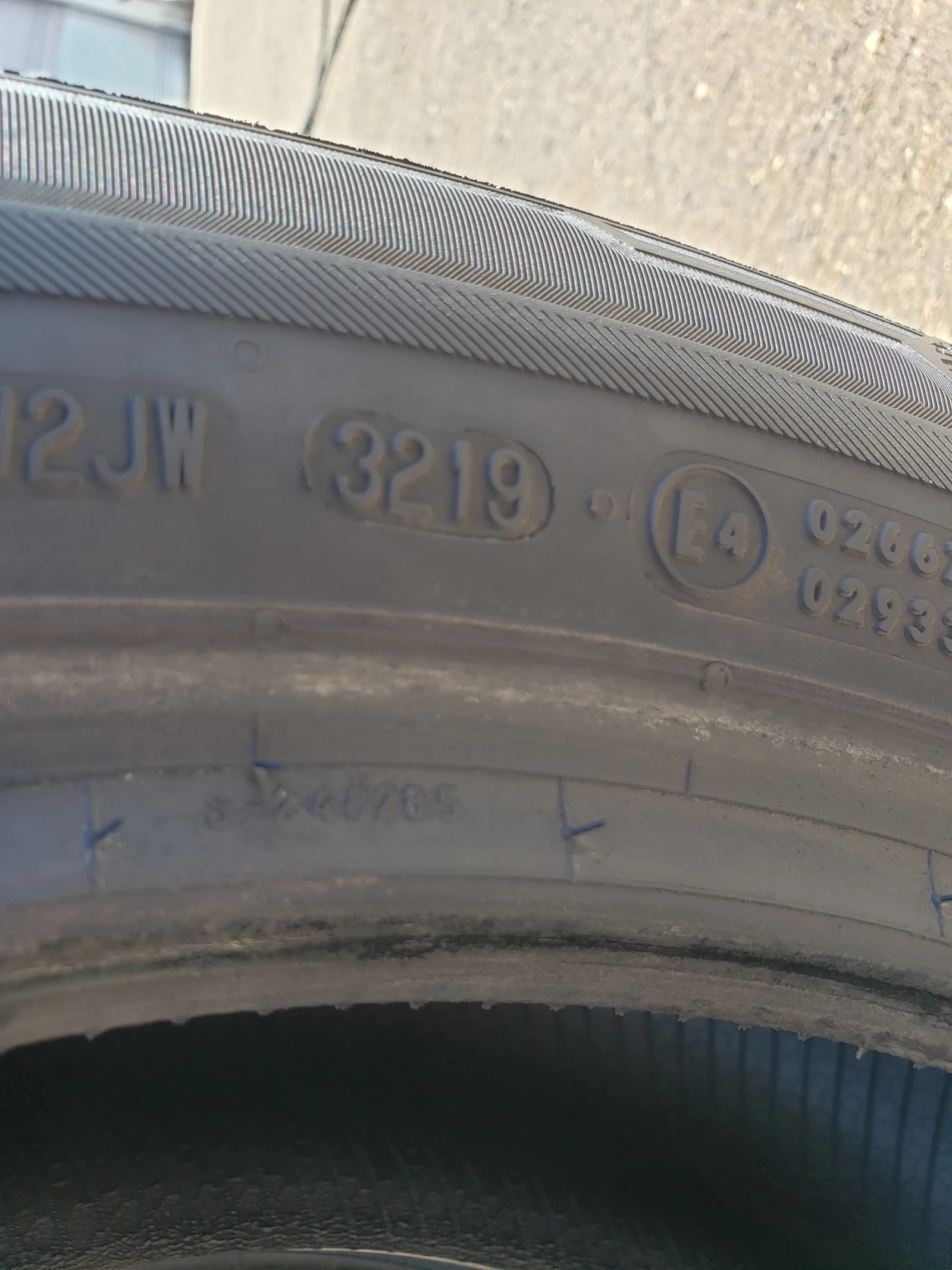 Гуми Зимни 205/55R16, снимка 7 - Гуми и джанти - 55990199