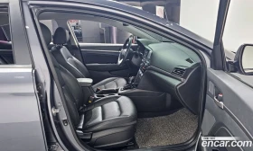 Hyundai Elantra 1.6 LPi Modern(Handicapped), снимка 16