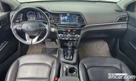 Hyundai Elantra 1.6 LPi Modern(Handicapped), снимка 10