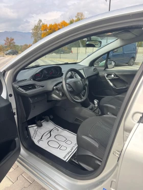 Peugeot 208 1.2i 82k.c, снимка 10