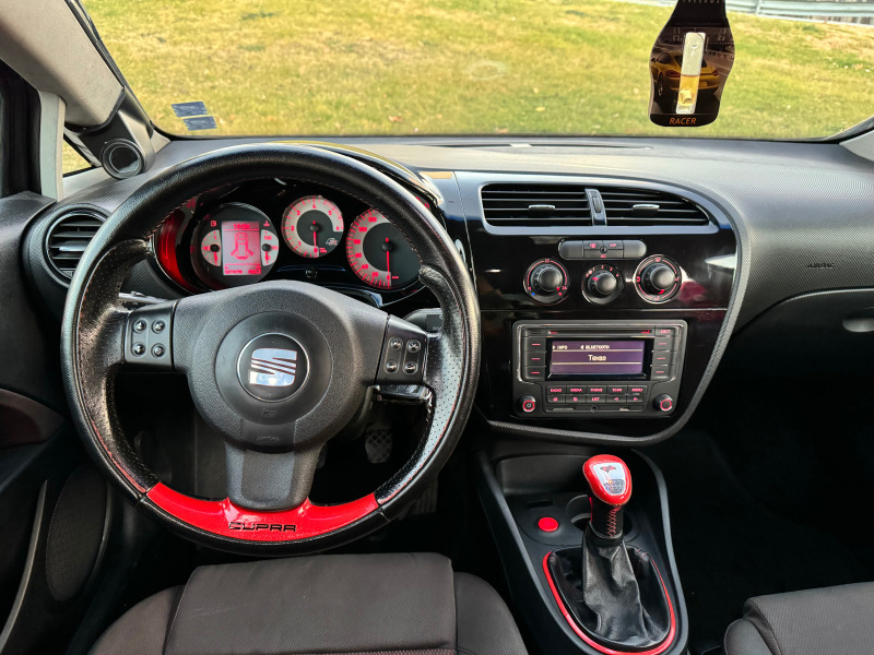Seat Leon 2.0 TDI , снимка 11 - Автомобили и джипове - 44115418