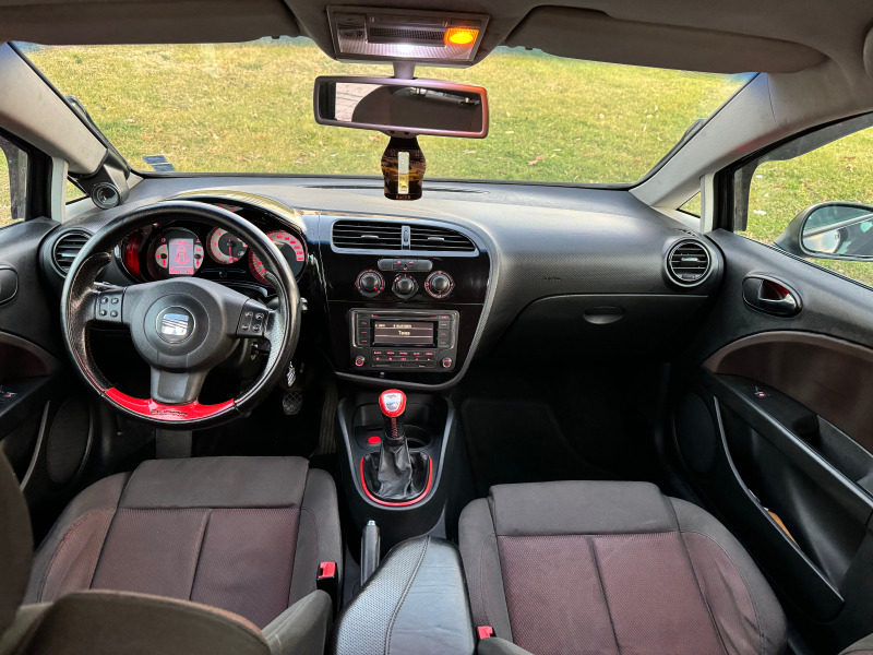 Seat Leon 2.0 TDI , снимка 10 - Автомобили и джипове - 44115418