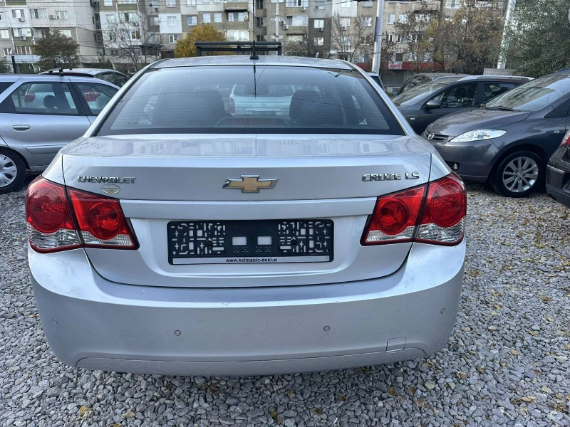 Chevrolet Cruze 1.6* benz/Evro 5, снимка 4 - Автомобили и джипове - 47655979