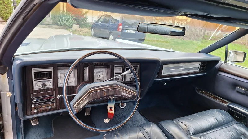 Lincoln Continental Mark V, снимка 9 - Автомобили и джипове - 48511709