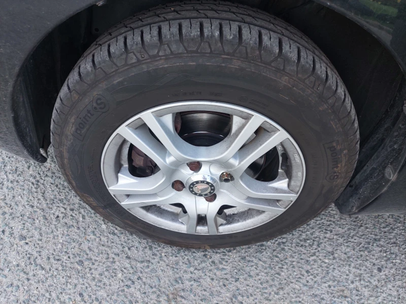 Toyota Yaris  FACELIFT, снимка 12 - Автомобили и джипове - 50177953