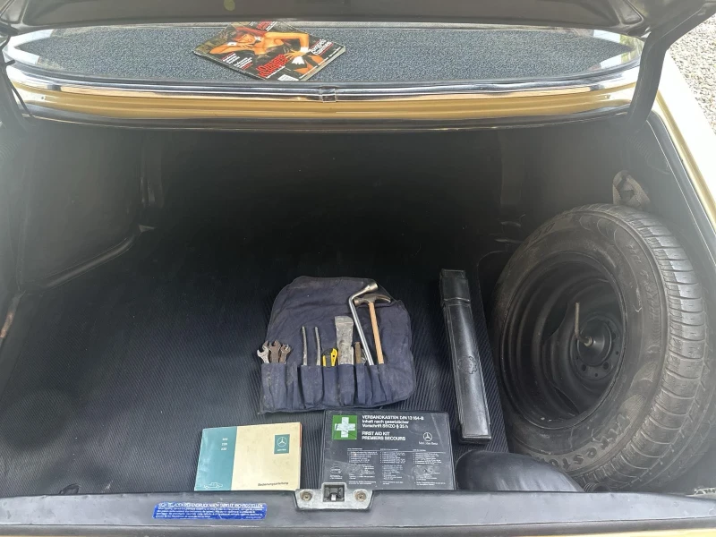 Mercedes-Benz 114 230 , снимка 15 - Автомобили и джипове - 51183577