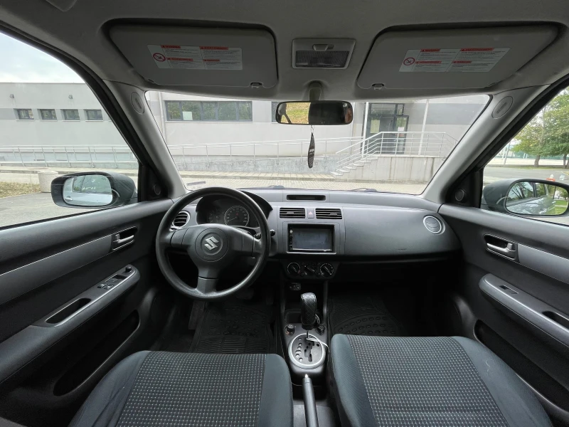 Suzuki Swift, снимка 8 - Автомобили и джипове - 52515673