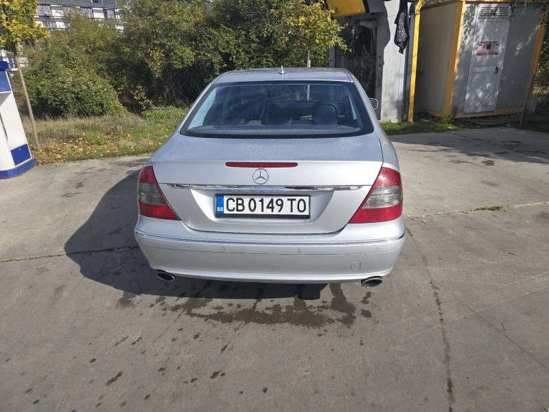 Mercedes-Benz E 280, снимка 5 - Автомобили и джипове - 52283310