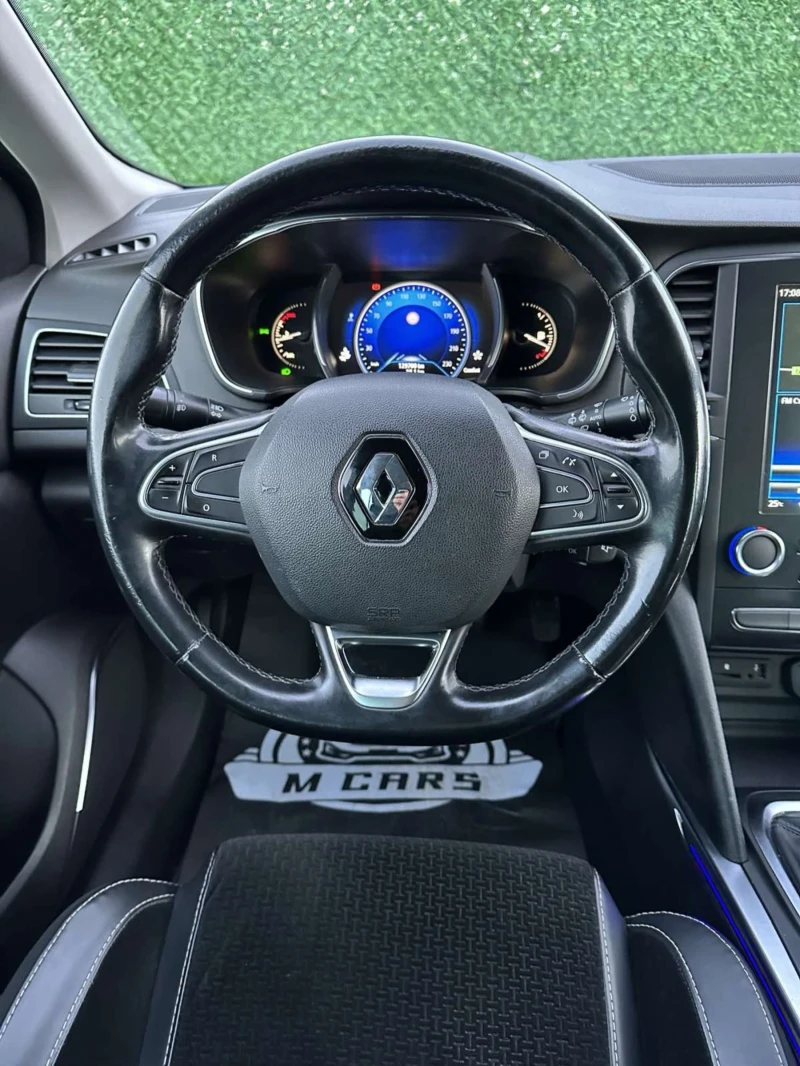 Renault Megane, снимка 12 - Автомобили и джипове - 52399427