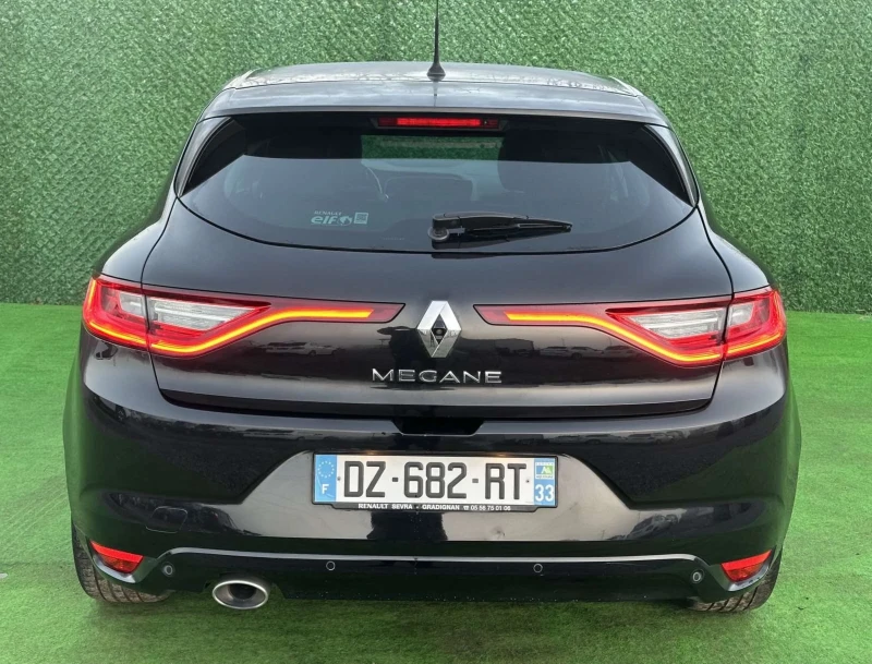 Renault Megane, снимка 8 - Автомобили и джипове - 52399427