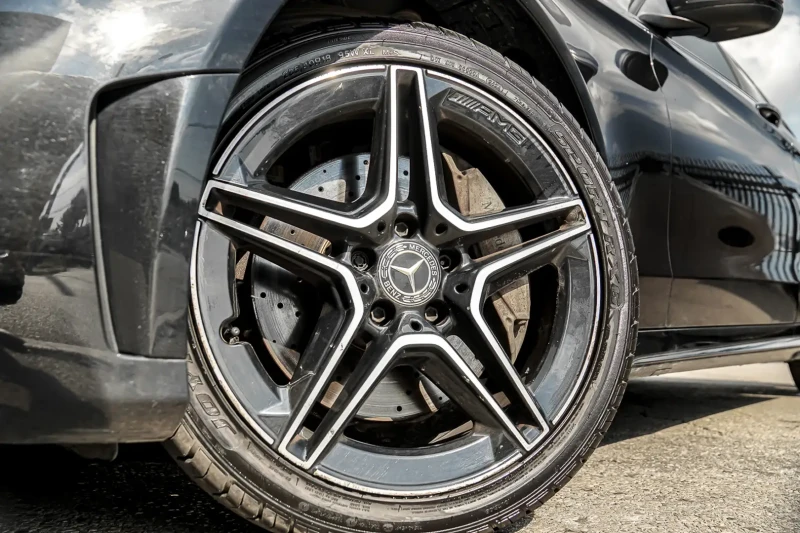 Mercedes-Benz C 300 AMG, PANORAMA, BLIND SPOT, ПОДГРЕВИ, KEYLESS, снимка 3 - Автомобили и джипове - 52506936