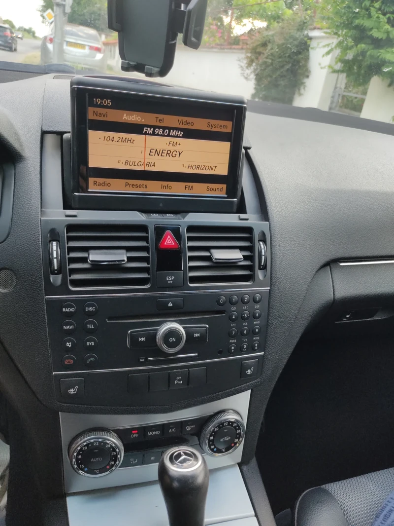 Mercedes-Benz C 200, снимка 9 - Автомобили и джипове - 52973523