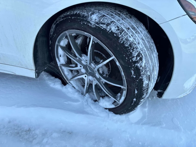 Mercedes-Benz C 300 * CARFAX * БЕЗ ПЪРВОНАЧАЛНА ВНОСКА, снимка 7 - Автомобили и джипове - 53024880