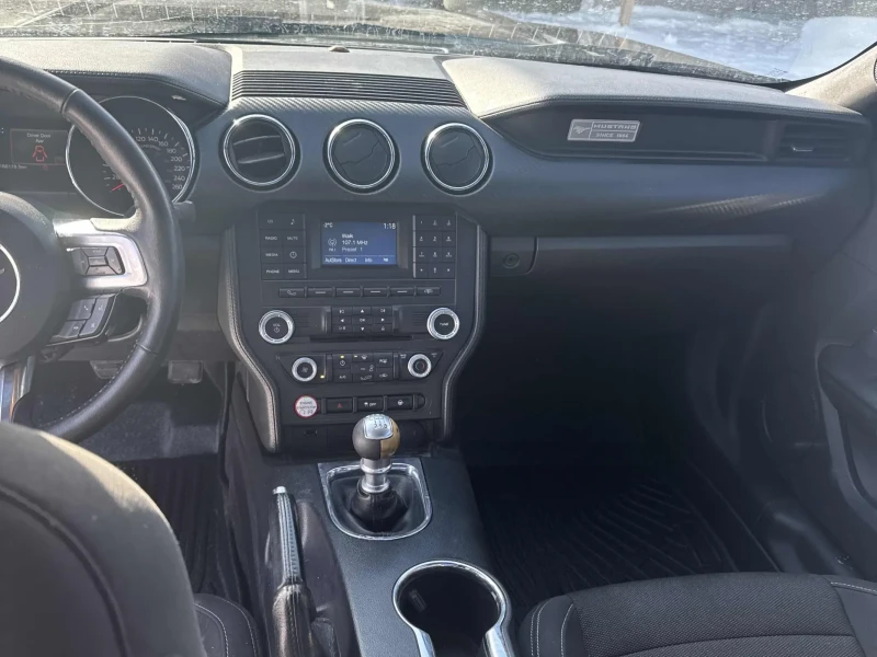 Ford Mustang V6 Fastback, снимка 9 - Автомобили и джипове - 53477764