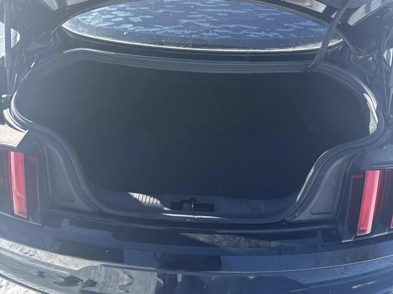 Ford Mustang V6 Fastback, снимка 10 - Автомобили и джипове - 53477764