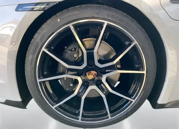 Porsche Taycan = SportDesign = Гаранция, снимка 5 - Автомобили и джипове - 54608701