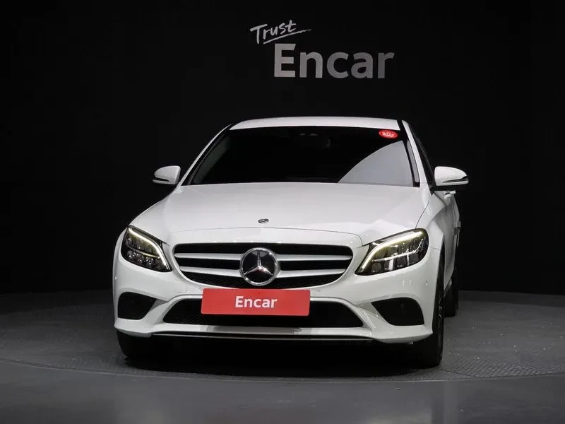 Mercedes-Benz C 200, снимка 3 - Автомобили и джипове - 54833217