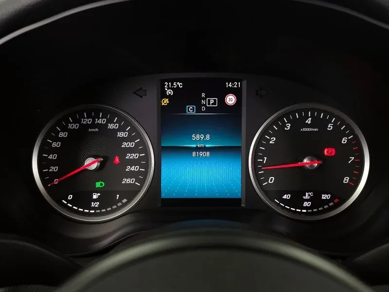 Mercedes-Benz C 200, снимка 8 - Автомобили и джипове - 54833217