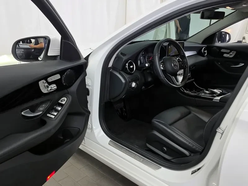Mercedes-Benz C 200, снимка 10 - Автомобили и джипове - 54833217