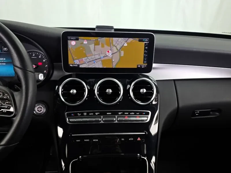 Mercedes-Benz C 200, снимка 13 - Автомобили и джипове - 54833217