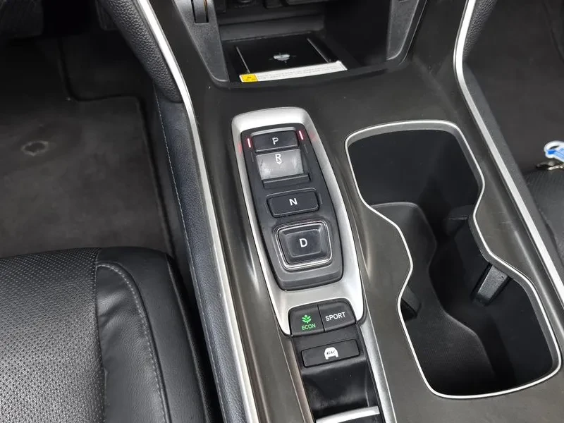 Honda Accord Hybrid* �������* �������* ������ | Mobile.bg � ����������� 9