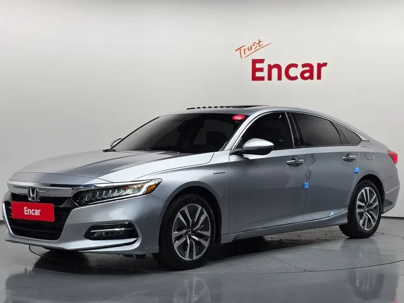 Honda Accord Hybrid* ПОДГРЕВ* ШИБЕДАХ* КАМЕРА