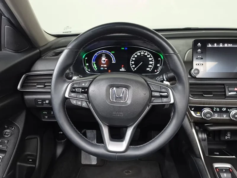 Honda Accord Hybrid* �������* �������* ������ | Mobile.bg � ����������� 12