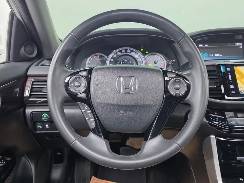 Honda Accord 2.4 9Th Generation, снимка 14 - Автомобили и джипове - 56698844