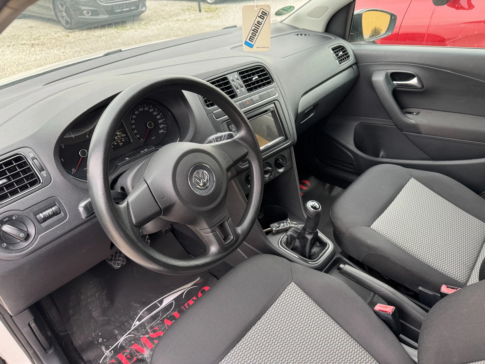 VW Polo 1.6 TDi BLUEMOTION EURO 5A - изображение 9