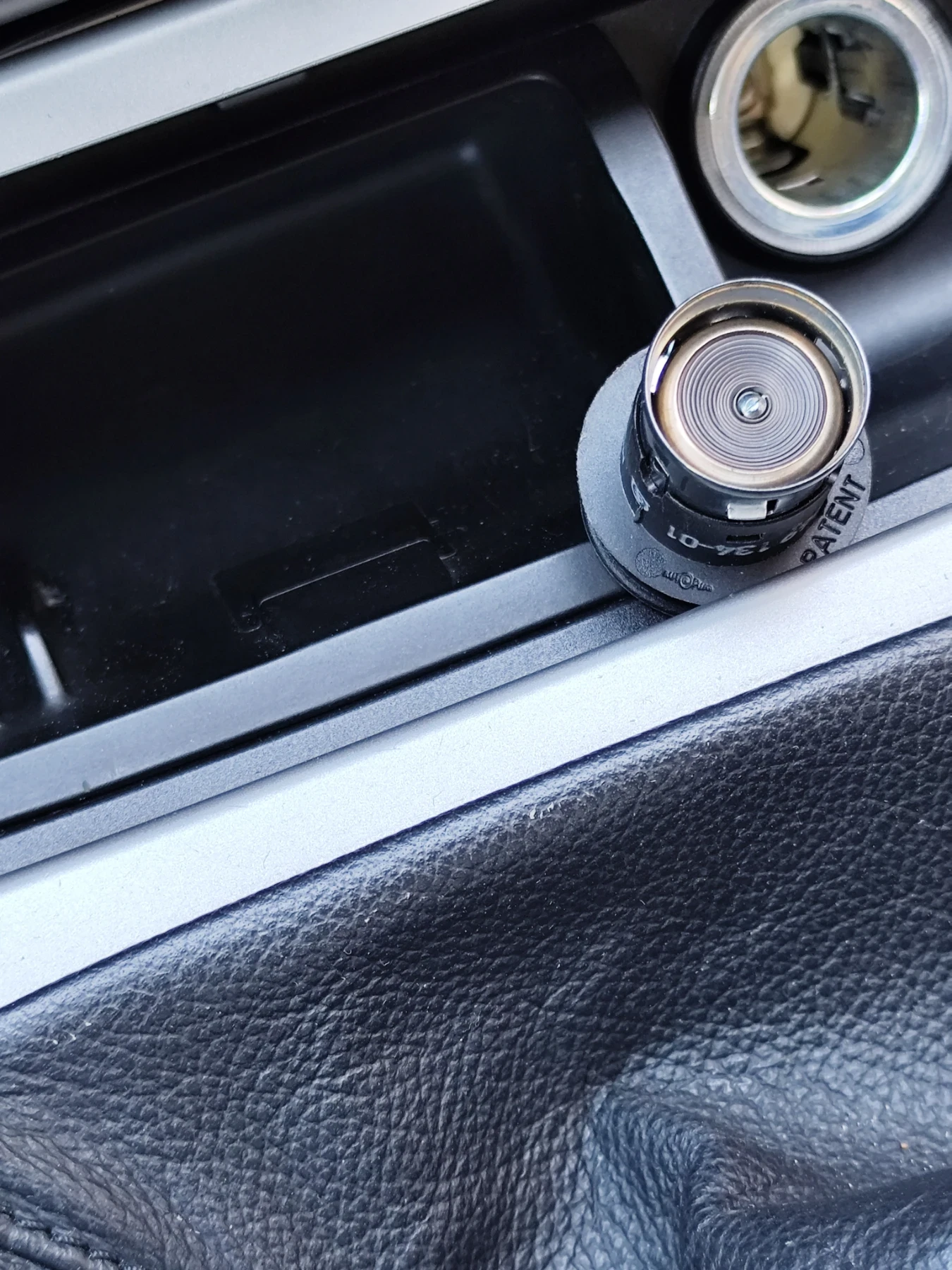 BMW 318, снимка 15 - Автомобили и джипове - 54684941