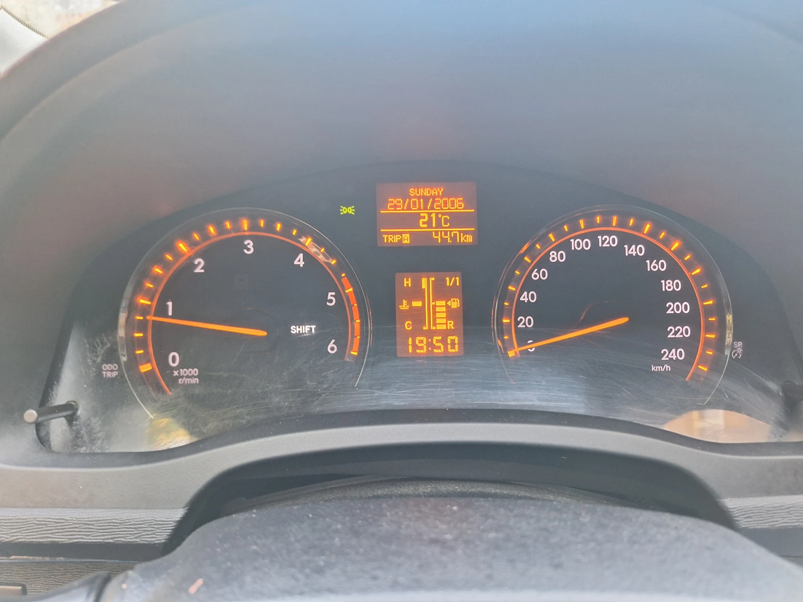 Toyota Avensis D4D - изображение 8