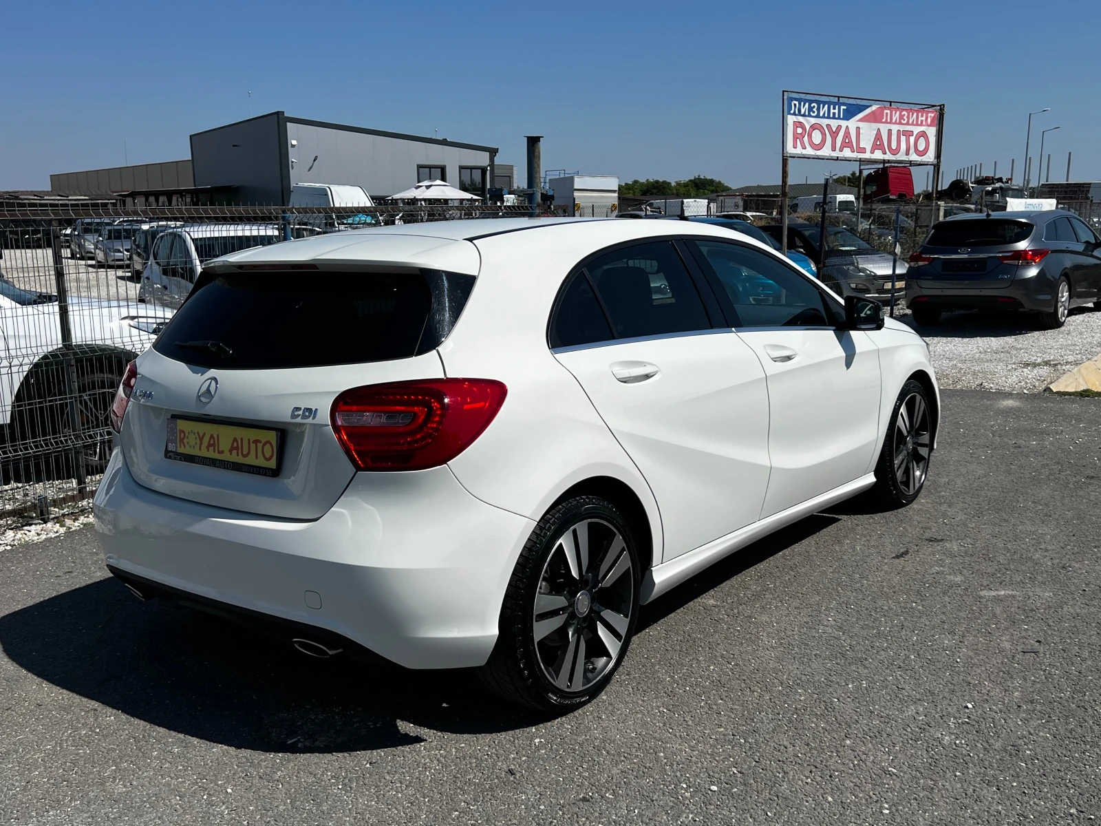 Mercedes-Benz A 200 ЛИЗИНГ-КЛИМАТРОНИК-НАВИГАЦИЯ-КОЖА-КАМЕРА - изображение 4