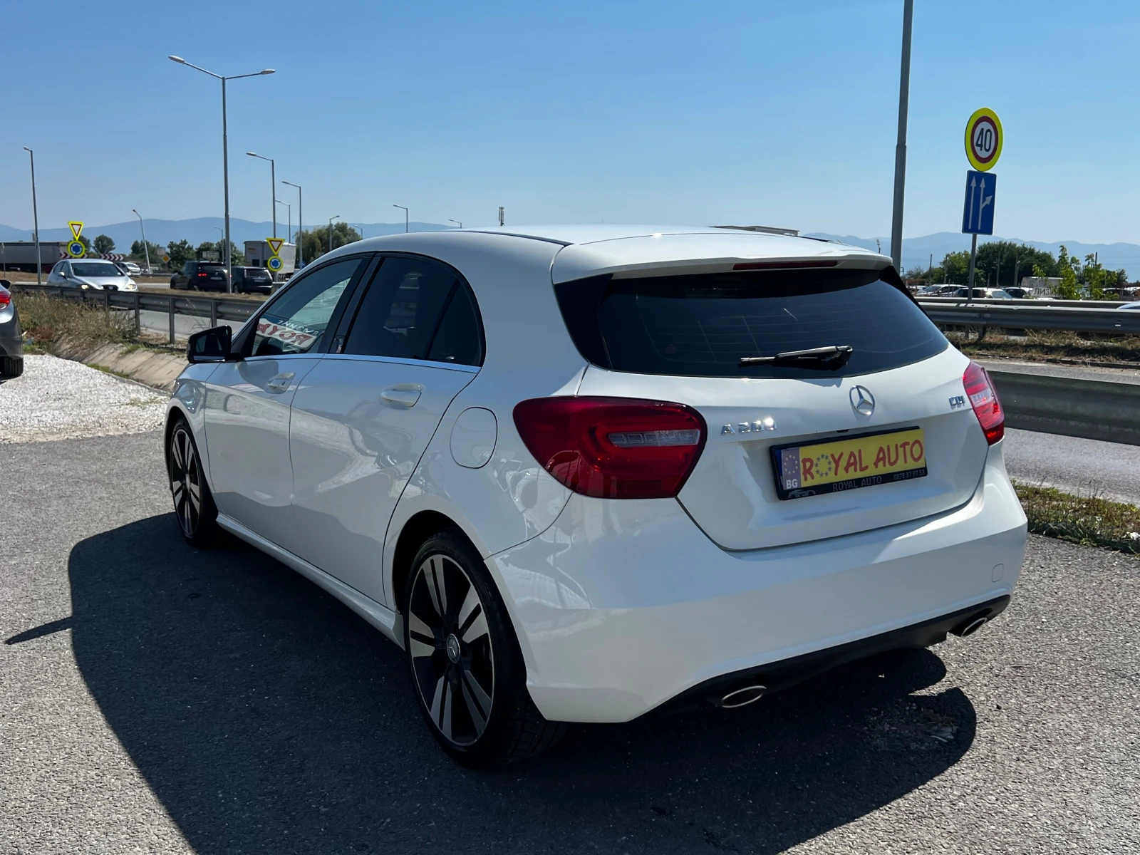 Mercedes-Benz A 200 ЛИЗИНГ-КЛИМАТРОНИК-НАВИГАЦИЯ-КОЖА-КАМЕРА - изображение 6