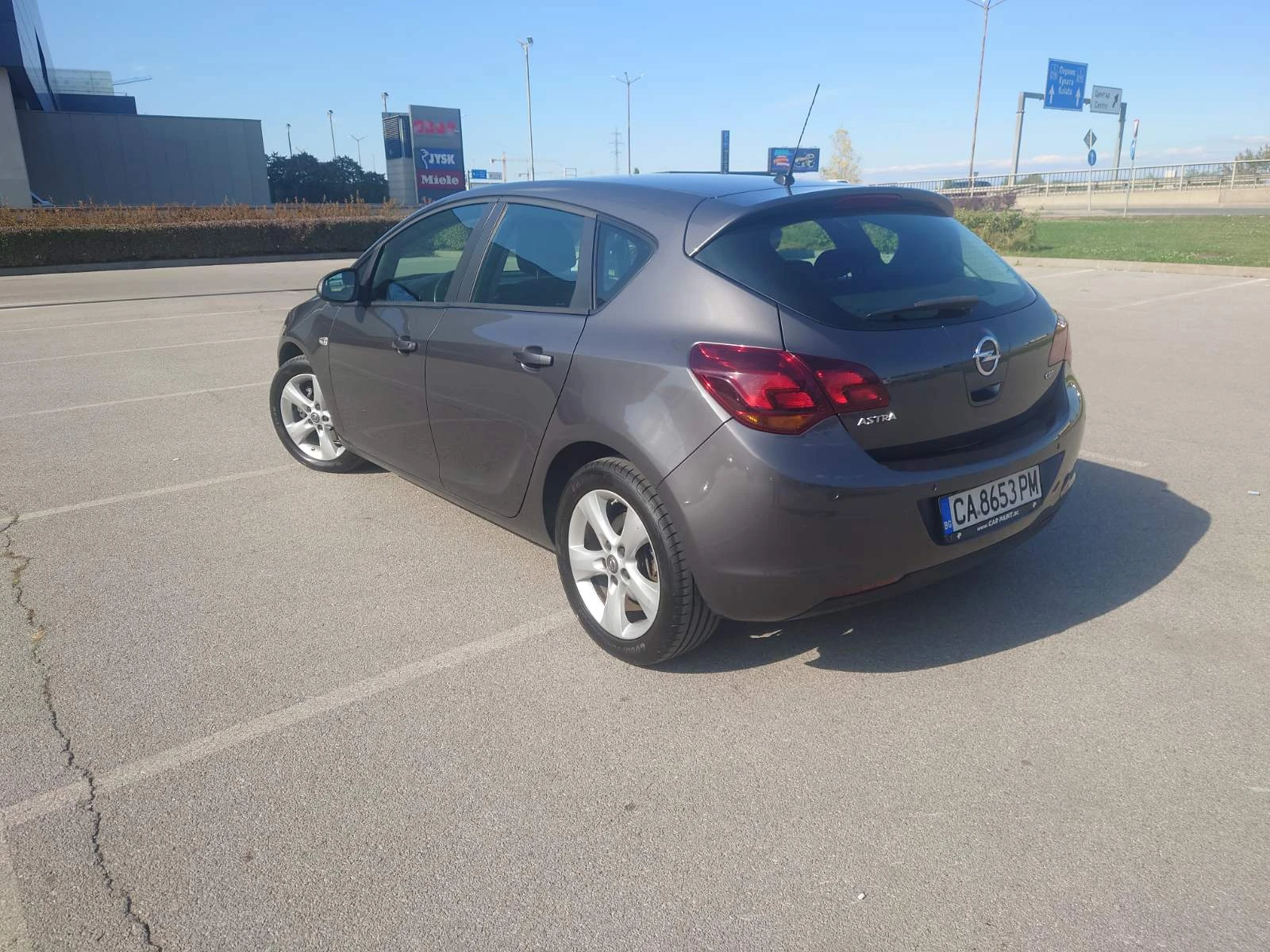 Opel Astra J - изображение 4
