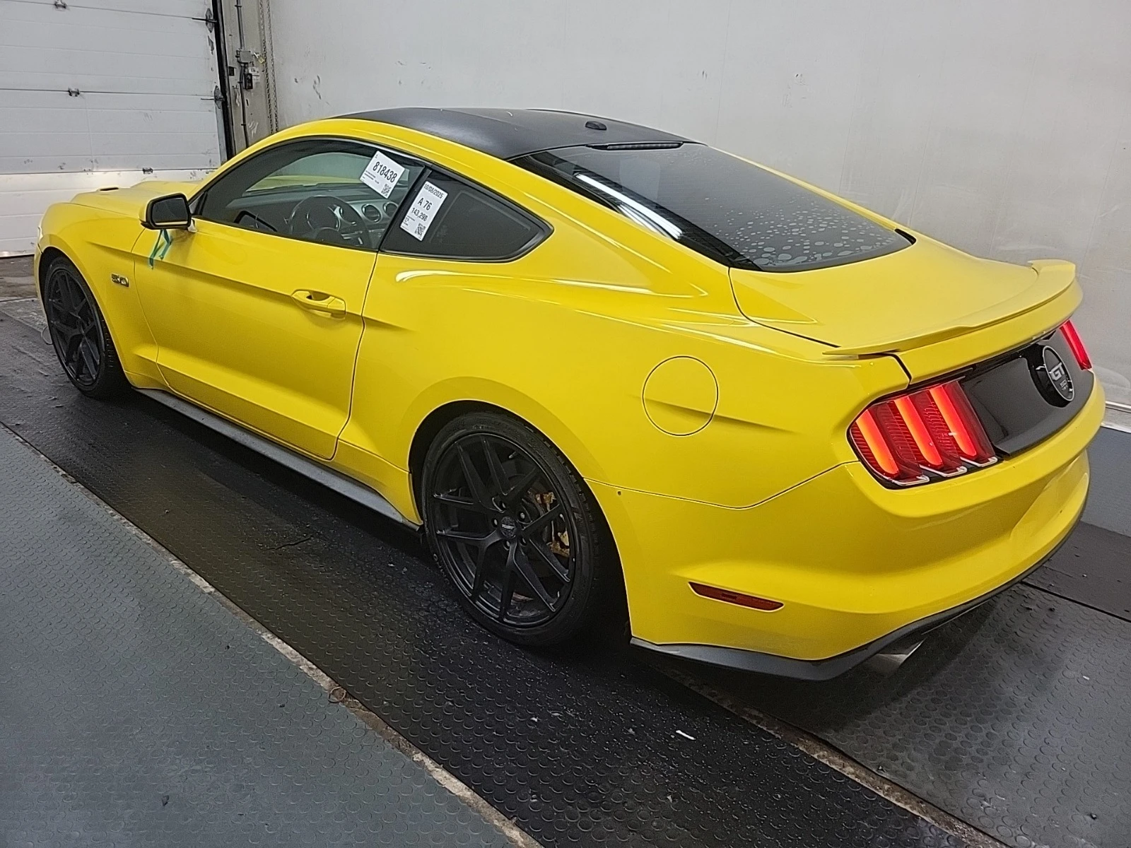 Ford Mustang GT * * АВТОМАТИК * * CARFAX * * АВТО КРЕДИТ * *  - изображение 5