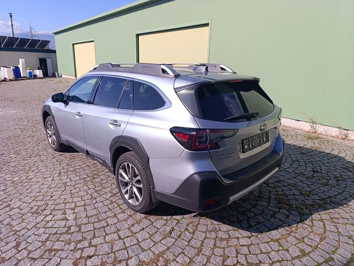 Subaru Outback 2.4 Touring - изображение 2