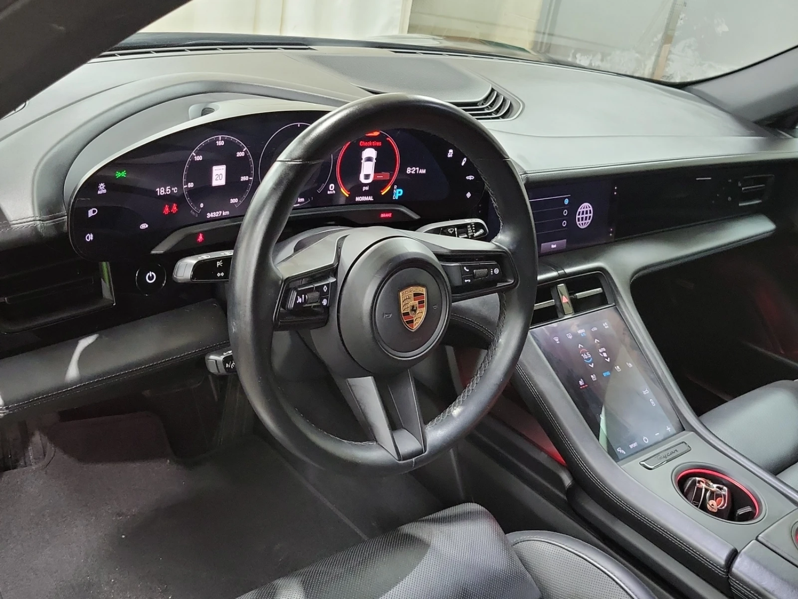 Porsche Taycan 4S * CARFAX * БЕЗ ПЪРВОНАЧАЛНА ВНОСКА - изображение 8