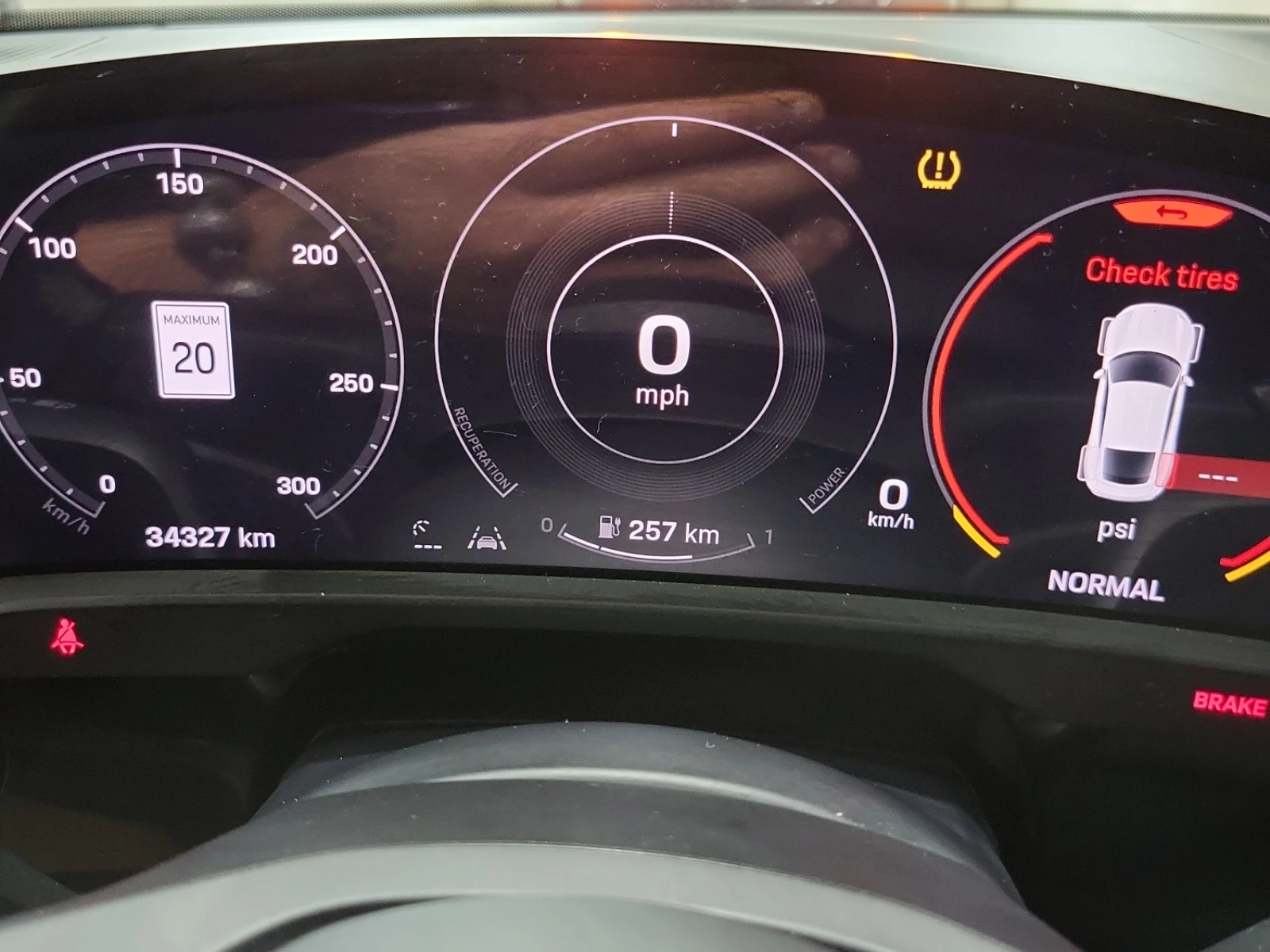 Porsche Taycan 4S * CARFAX * БЕЗ ПЪРВОНАЧАЛНА ВНОСКА - изображение 9