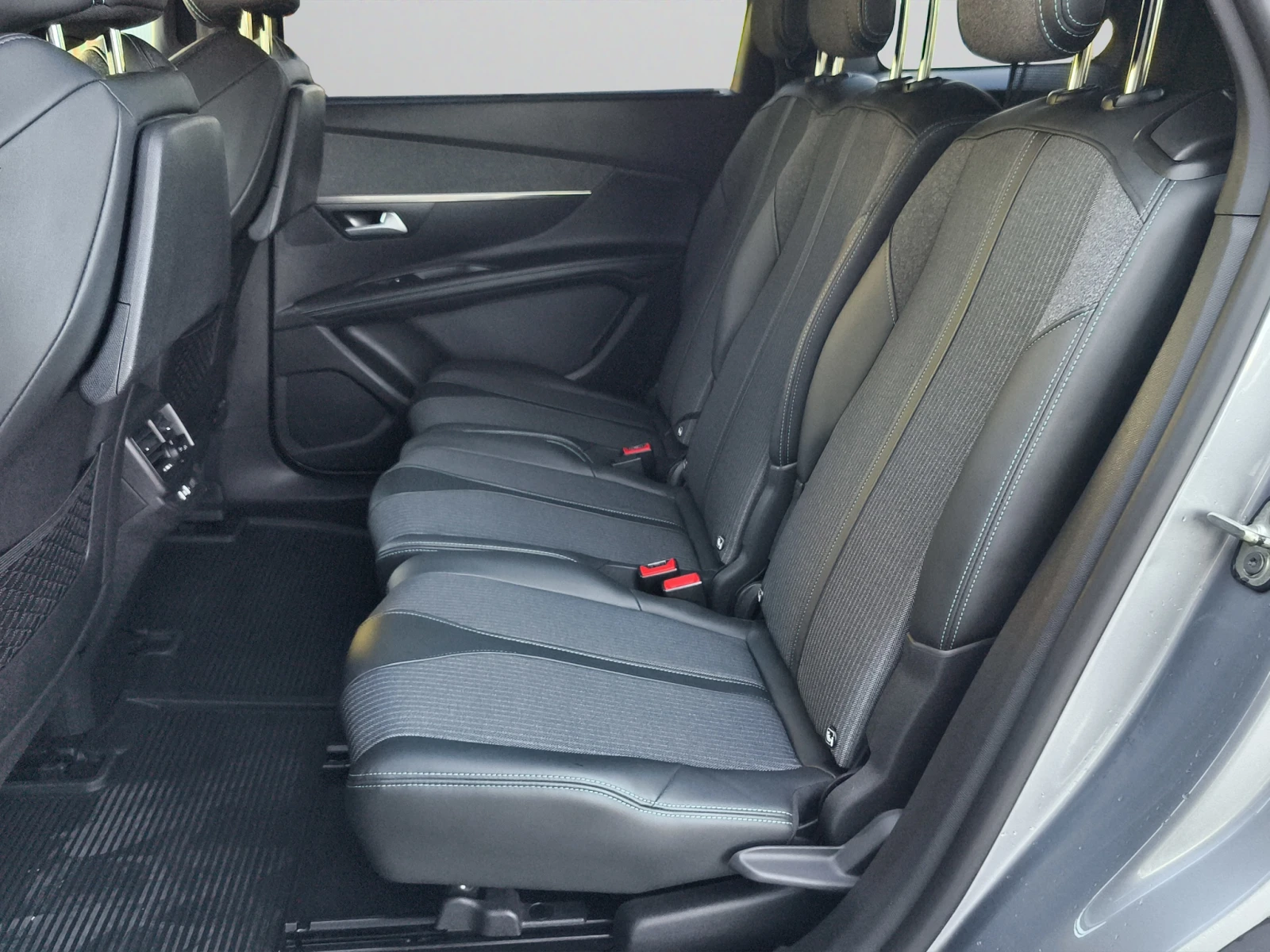 Peugeot 5008  ALLURE PACK 1.5 BlueHDi 130 BVM6 E6 // 2108R05  | Mobile.bg � ����������� 12