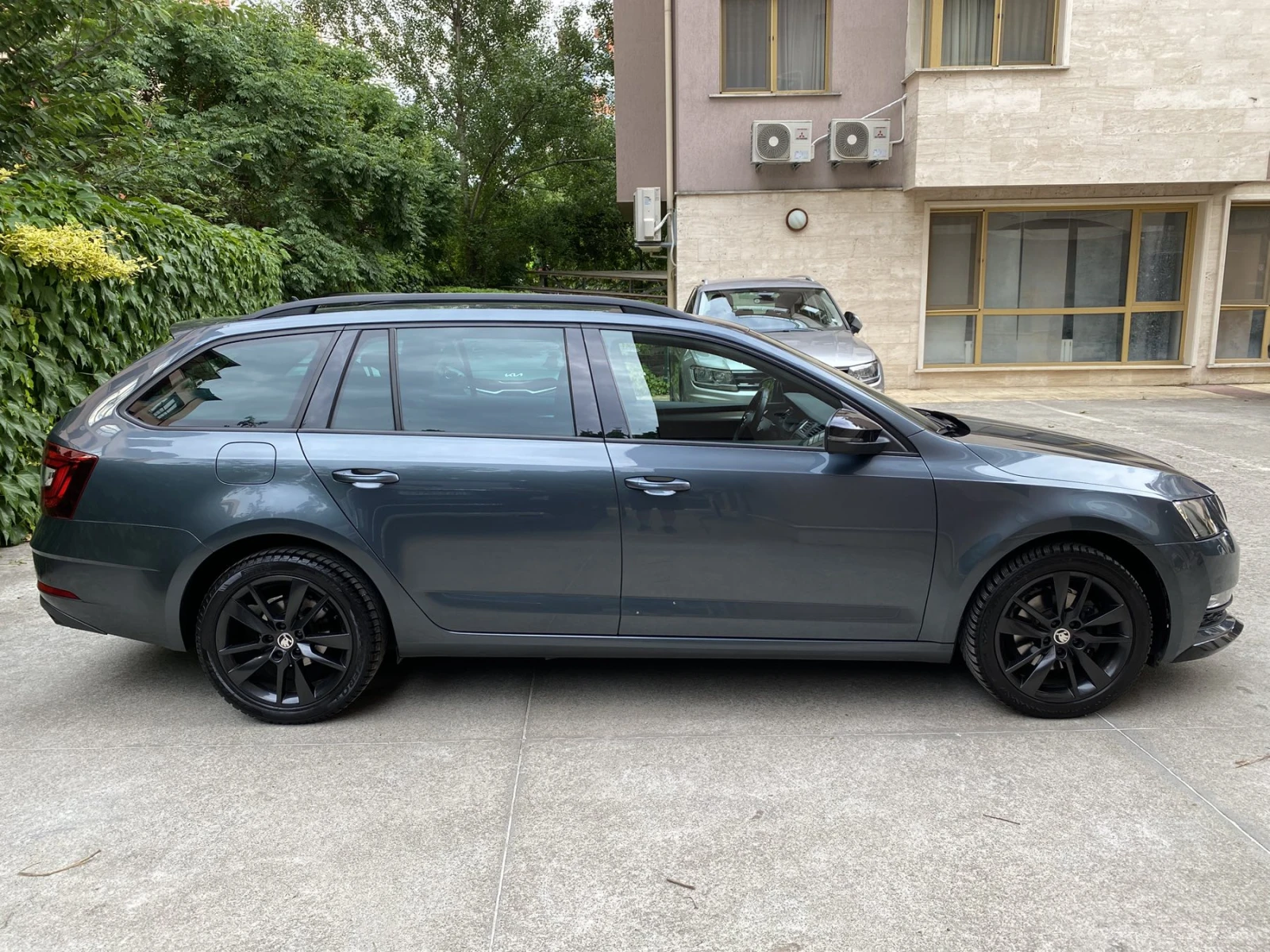 Skoda Octavia 1.5 TSI /DSG /Sport Business , снимка 4 - Автомобили и джипове - 54229658