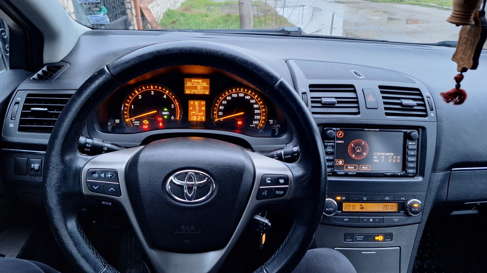 Toyota Avensis 2.0 D4D, снимка 9 - Автомобили и джипове - 54569287