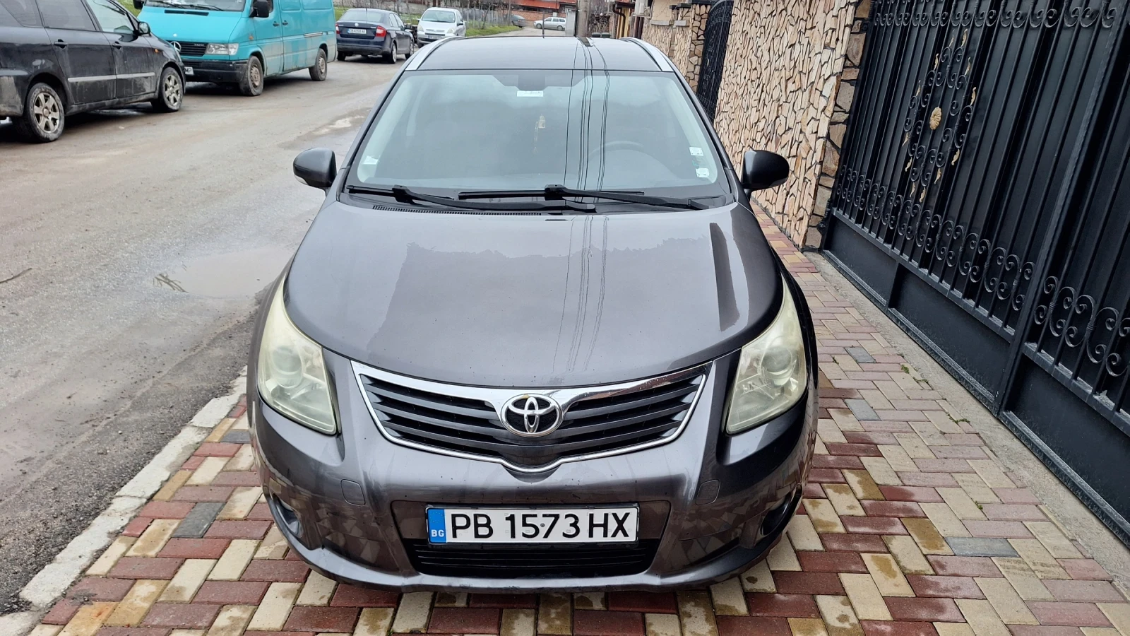 Toyota Avensis 2.0 D4D, снимка 2 - Автомобили и джипове - 54569287