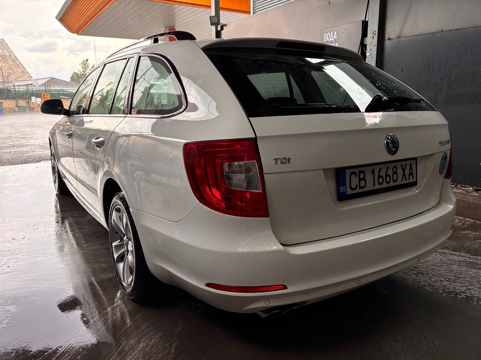 Skoda Superb 2.0 TDI DSG, снимка 4 - Автомобили и джипове - 54823822