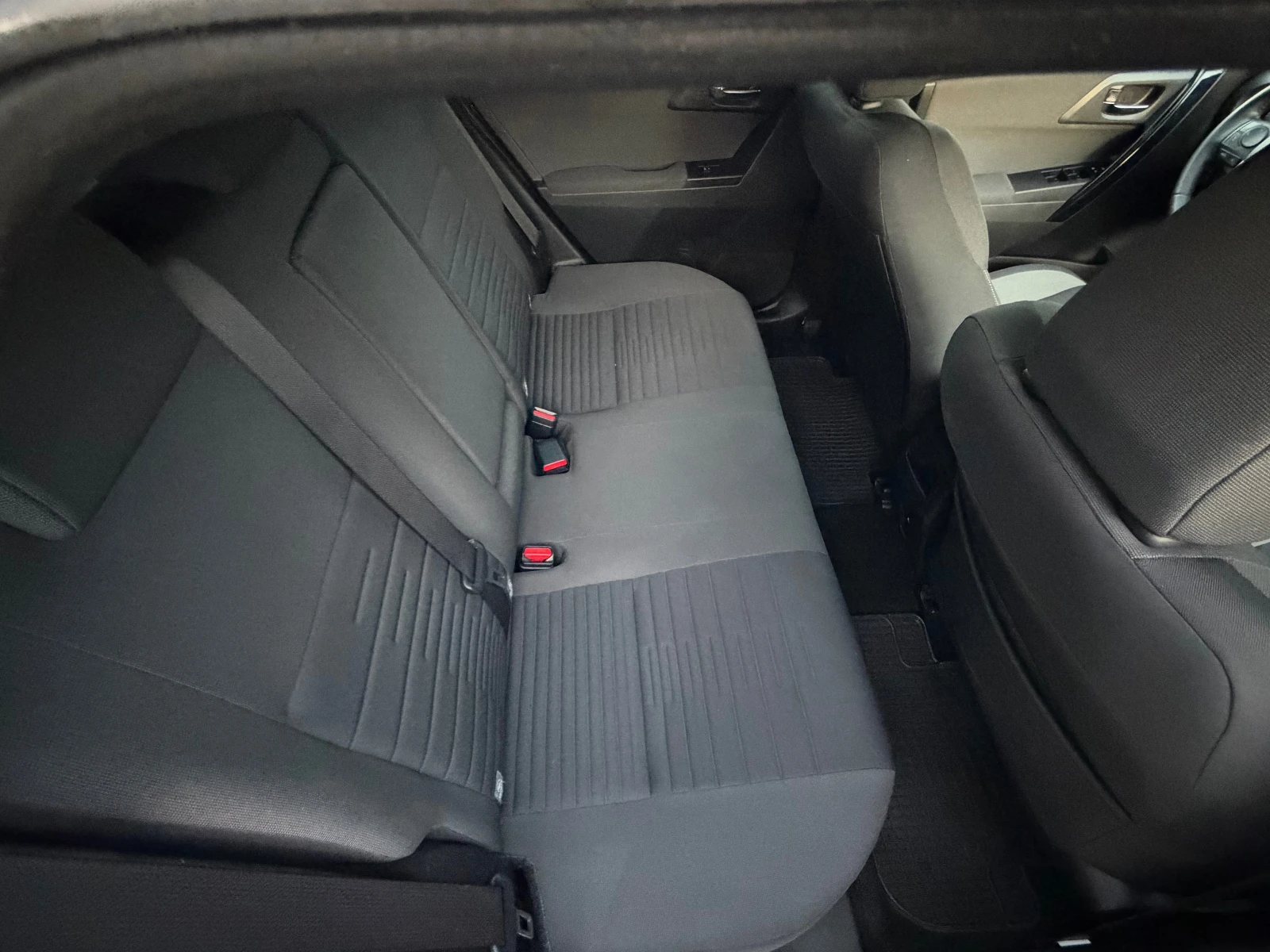 Toyota Auris 1.6D4D* TOP* Face* NAVI* Evro6, снимка 9 - Автомобили и джипове - 54745346