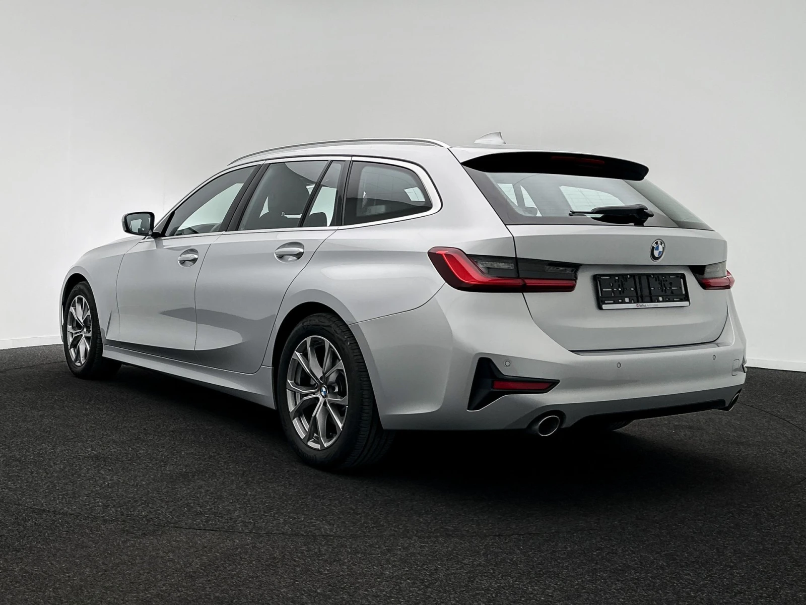BMW 318 Touring 318d 150hp, снимка 5 - Автомобили и джипове - 54830917