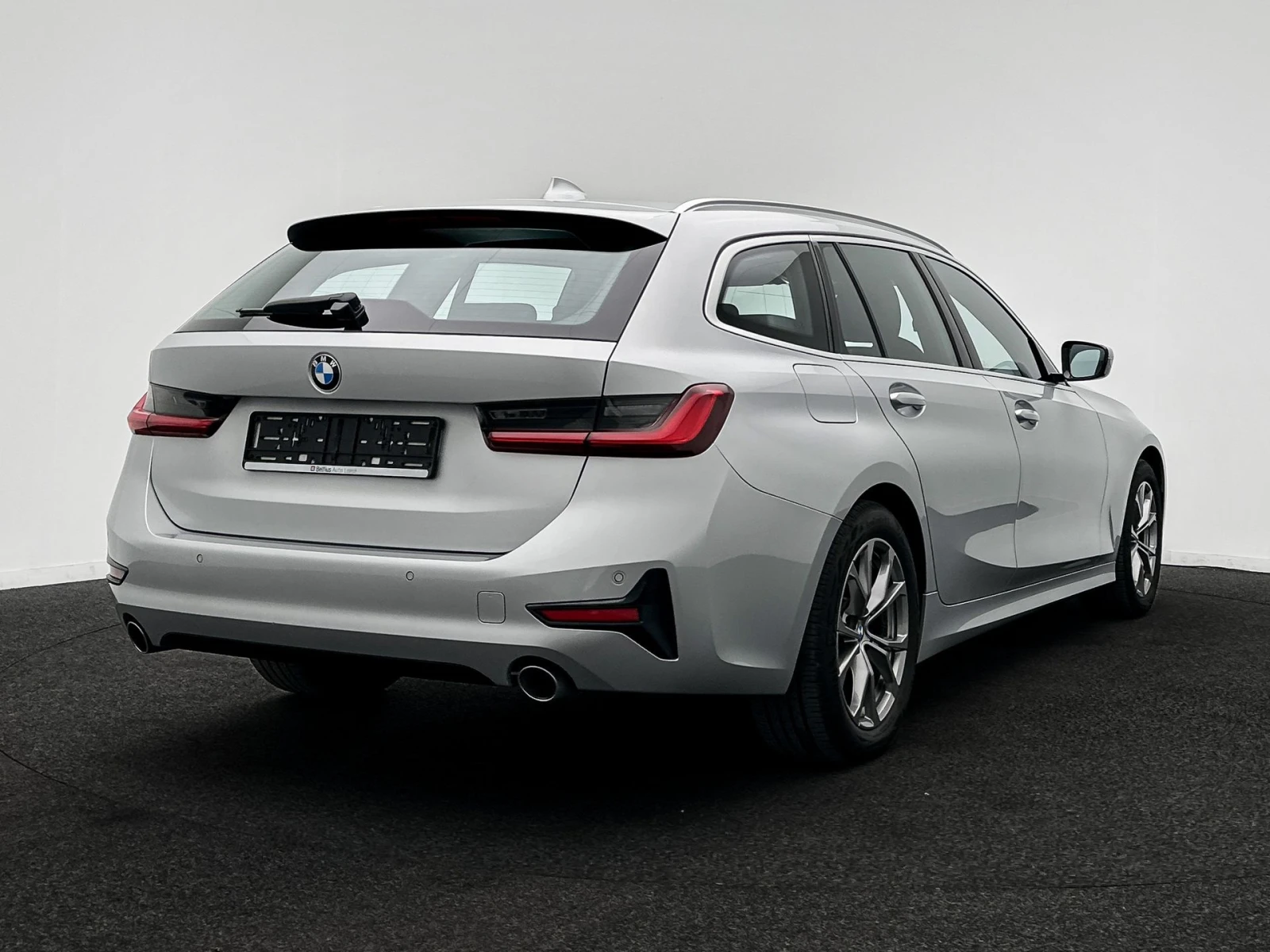 BMW 318 Touring 318d 150hp, снимка 7 - Автомобили и джипове - 54830917