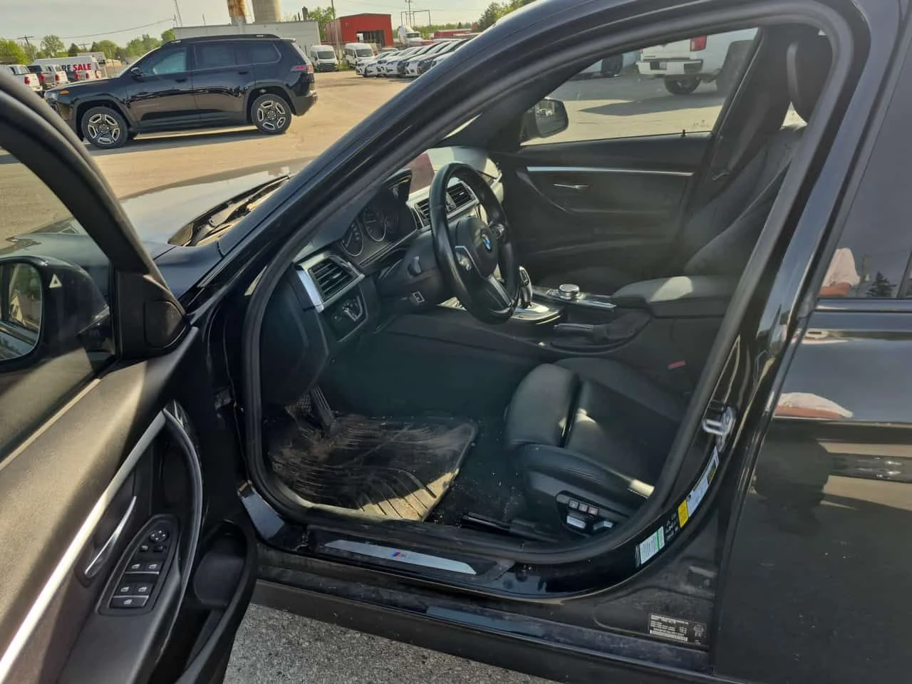 BMW 330 * 330i xDrive * CARFAX * ���� �� �� | Mobile.bg � ����������� 6