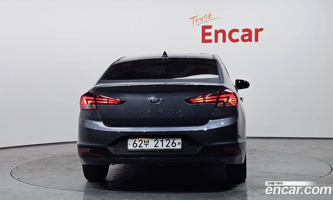 Hyundai Elantra 1.6 LPi Modern(Handicapped), снимка 4 - Автомобили и джипове - 55972700